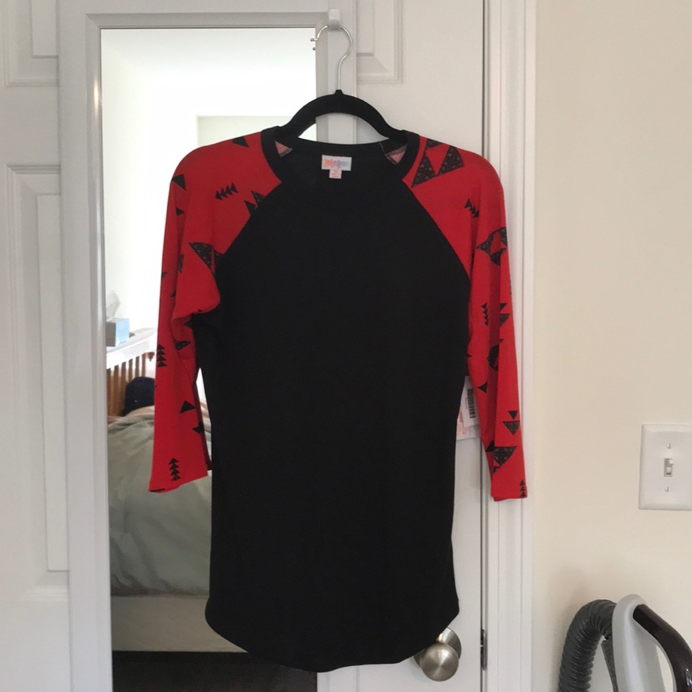 XS LuLaRoe Randy Tee